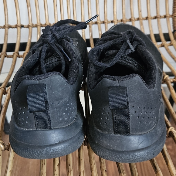 Under Armour Charged Assert Running Shoes - Picture 5 of 7